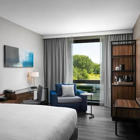 Courtyard By Marriott Amsterdam Airport Хоофддорп