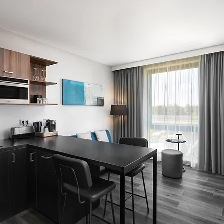 Отель Courtyard By Marriott Amsterdam Airport 4*