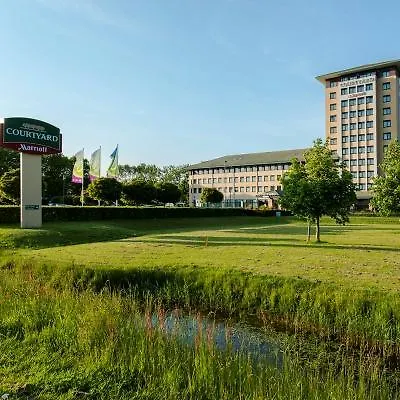 Courtyard By Marriott Amsterdam Airport 4*