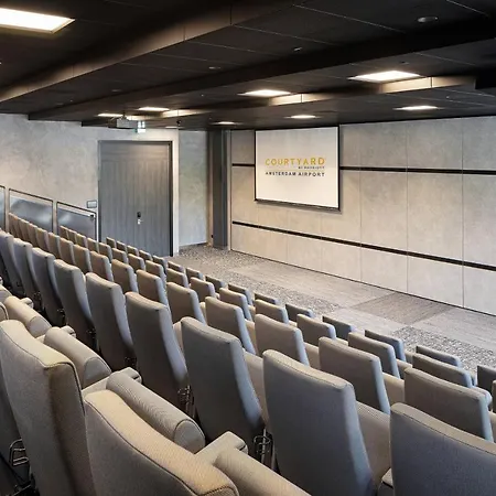 Hotel Courtyard By Marriott Amsterdam Airport 4*