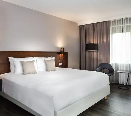 Courtyard By Marriott Amsterdam Airport Hotel 4*
