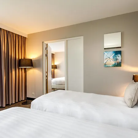 Otel Courtyard By Marriott Amsterdam Airport 4*