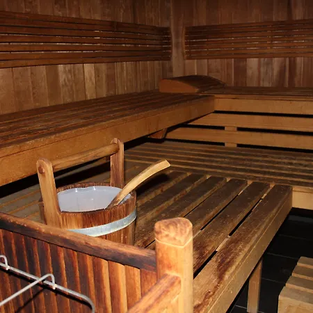 Courtyard By Marriott Amsterdam Airport Hotel 4*