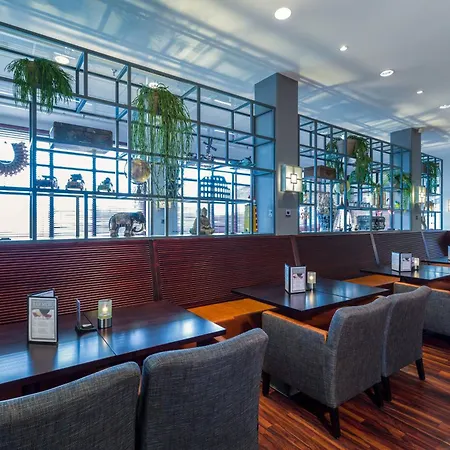 코트야드 바이 메리어트 암스테르담 에어포트 4* 호프트도프