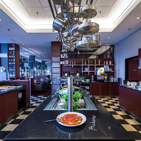 Otel Courtyard By Marriott Amsterdam Airport