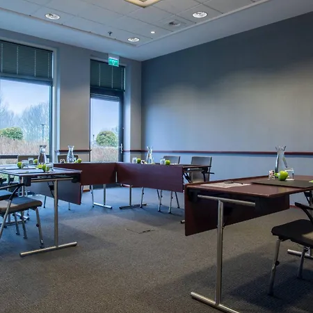 Courtyard By Marriott Amsterdam Airport Otel