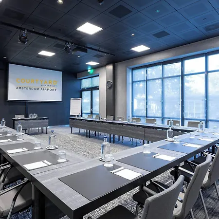 Otel Courtyard By Marriott Amsterdam Airport
