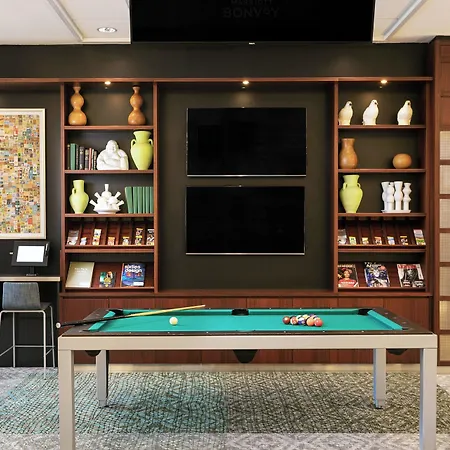 Courtyard By Marriott Amsterdam Airport Hotel 4*
