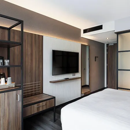 Courtyard By Marriott Amsterdam Airport 4*
