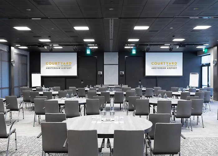 Courtyard By Marriott Amsterdam Airport 4*