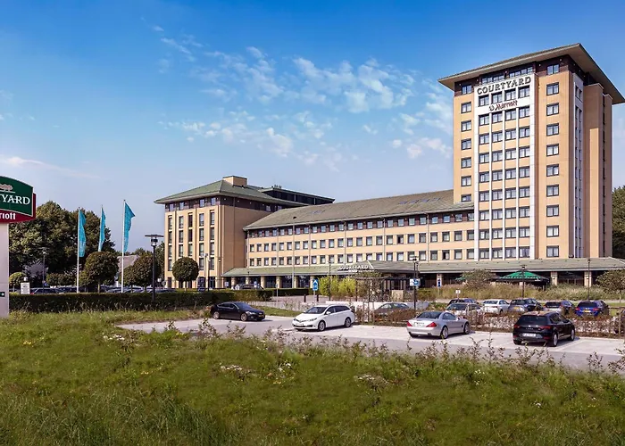 Hotel Courtyard By Marriott Amsterdam Airport 4*