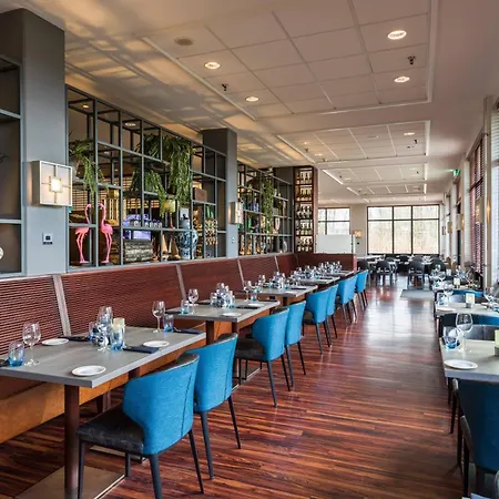 Отель Courtyard By Marriott Amsterdam Airport