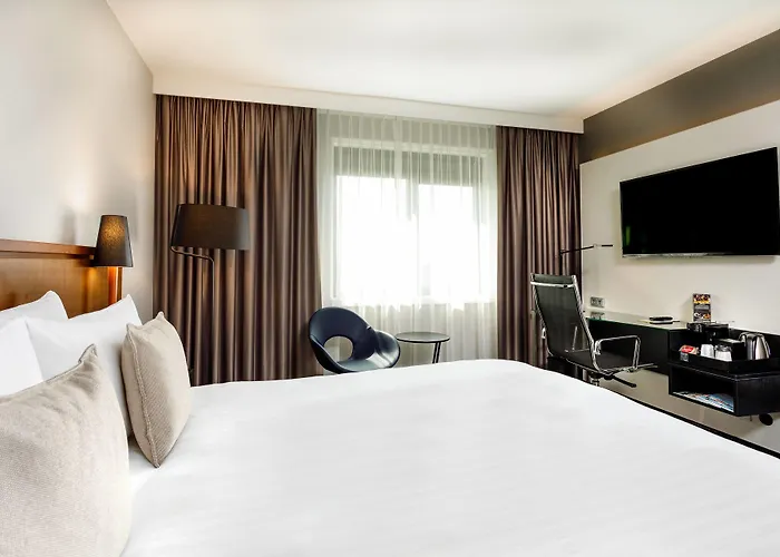 Courtyard By Marriott Amsterdam Airport Hotel 4*