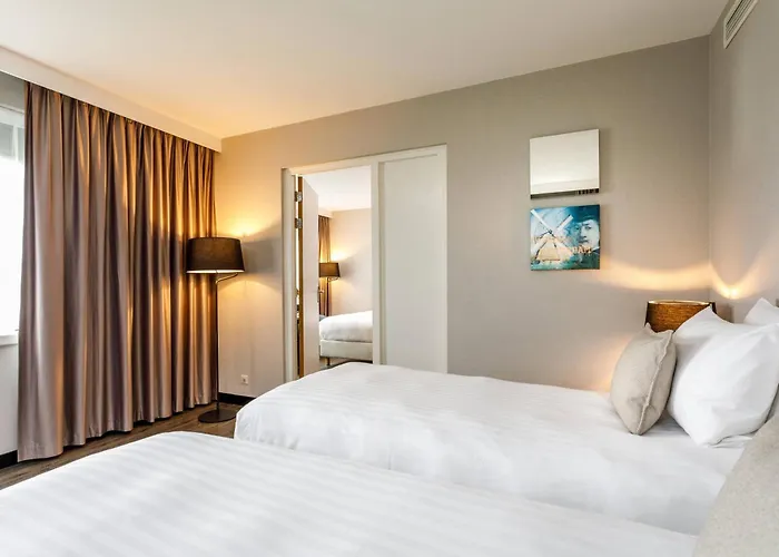 Hotel Courtyard By Marriott Amsterdam Airport 4*